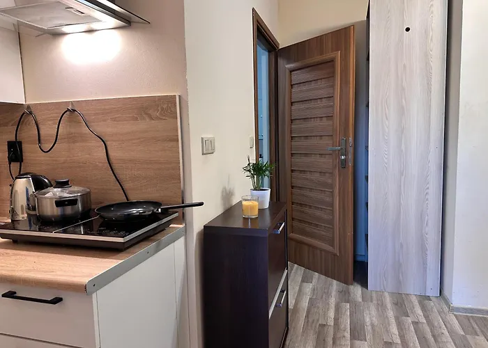 Beautiful - Close To Center *